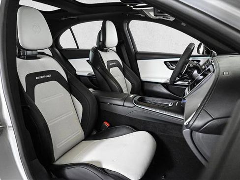 New 2026 Mercedes-Benz E 53 AMG e 4MATIC Sedan image 23