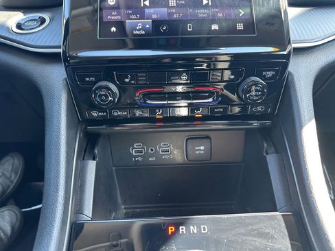 Used 2023 Jeep Grand Cherokee L Laredo AWD/4WD image 35