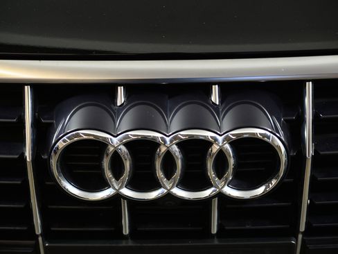 Certified 2022 Audi Q3 2.0T Premium Plus image 17