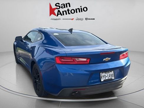 Used 2017 Chevrolet Camaro LT RWD image 6