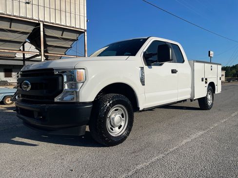 Used 2021 Ford F350 XL image 1