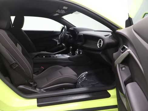 Used 2019 Chevrolet Camaro LT RWD image 16