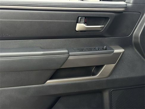 Used 2022 Toyota Tundra SR5 w/ SR5 Convenience Package image 27