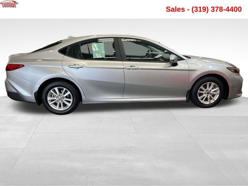 Certified 2025 Toyota Camry LE FWD image 9