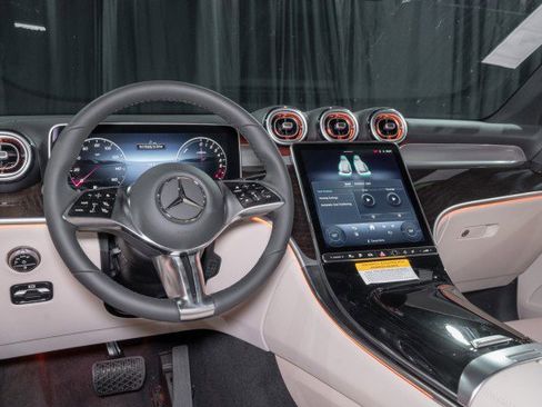 New 2026 Mercedes-Benz GLC 350e 4MATIC image 18