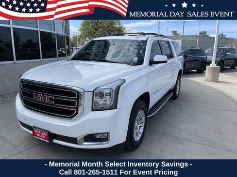 Used 2017 GMC Yukon XL SLT w/ Open Road Package AWD/4WD image 2
