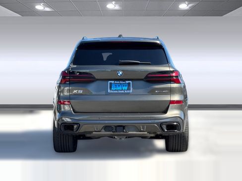Used 2026 BMW X5 xDrive40i w/ M Sport Package AWD/4WD image 9