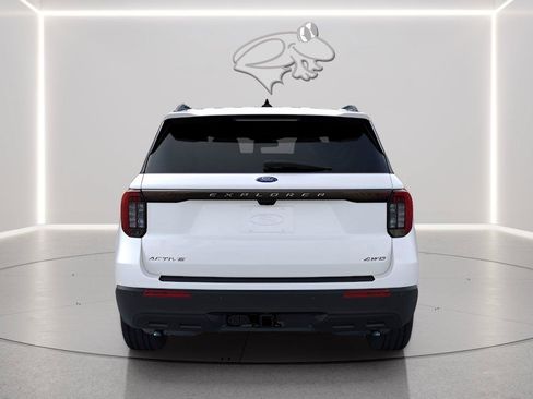 New 2026 Ford Explorer Active AWD/4WD image 5