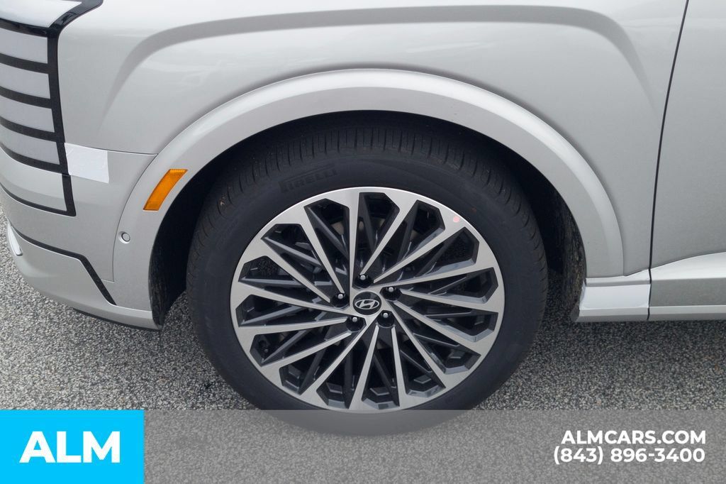 Used 2026 Hyundai Palisade Calligraphy FWD image 11