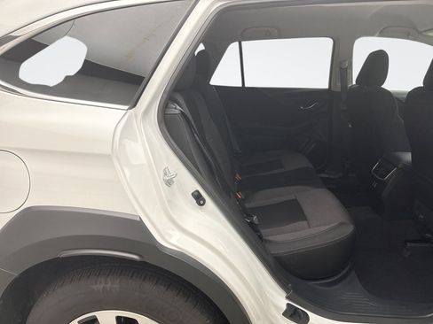 Used 2025 Subaru Outback Premium AWD/4WD image 17
