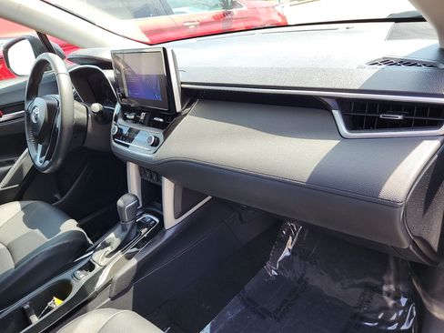 Certified 2025 Toyota Corolla Cross XLE AWD/4WD image 31
