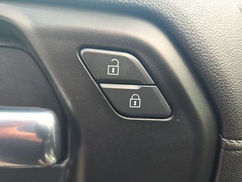 Used 2021 Chevrolet Silverado 1500 LT image 54