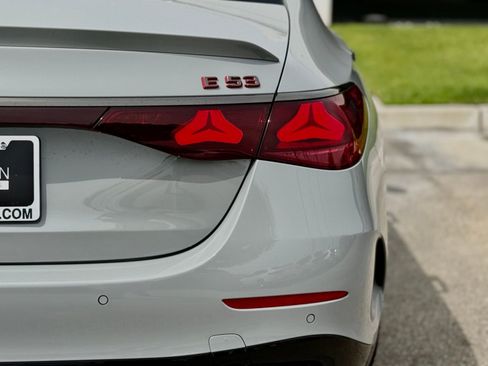 New 2026 Mercedes-Benz E 53 AMG e 4MATIC Sedan image 15