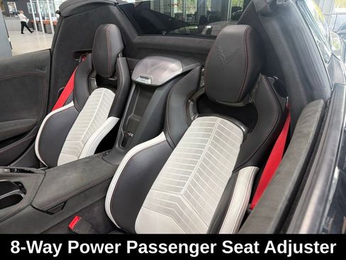 Used 2023 Chevrolet Corvette Stingray Premium Conv w/ Z51 Performance Package image 11