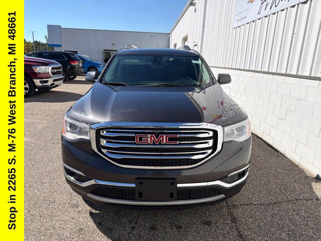 Used 2017 GMC Acadia SLT AWD/4WD image 4