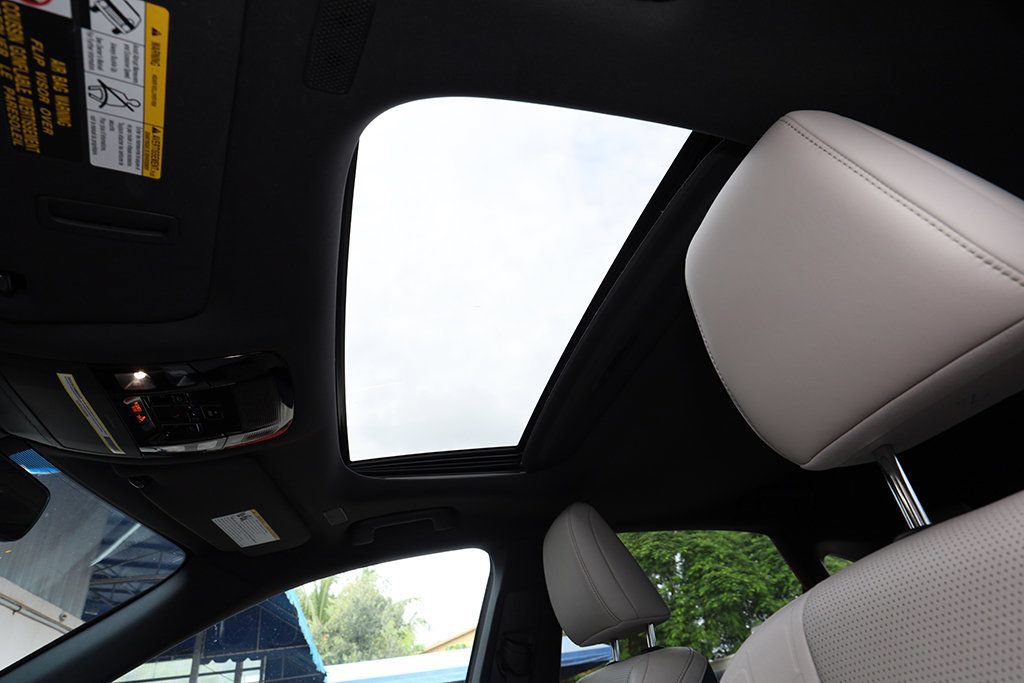 Used 2024 Lexus RX 350 Premium Plus w/ Accessory Package (Z1) FWD image 22