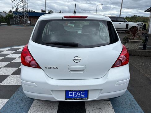 Used 2011 Nissan Versa 1.8 S w/ Plus Pkg FWD image 4