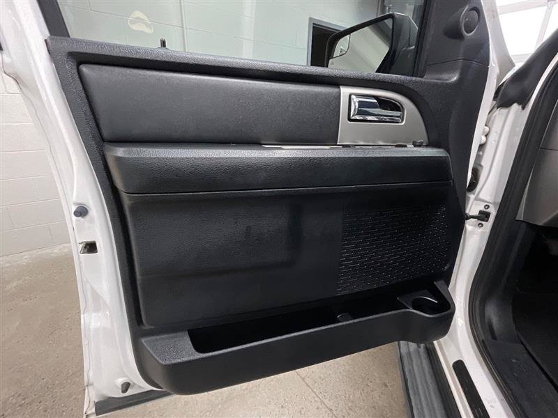Used 2017 Ford Expedition EL XLT AWD/4WD image 10