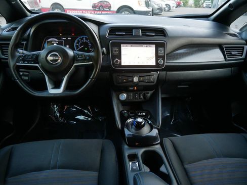 Certified 2025 Nissan Leaf SV Plus FWD image 14