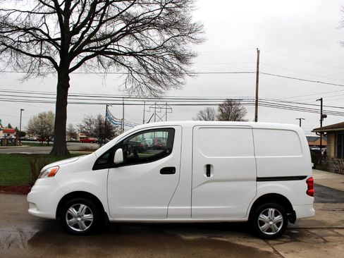 Used 2018 Nissan NV200 SV image 6