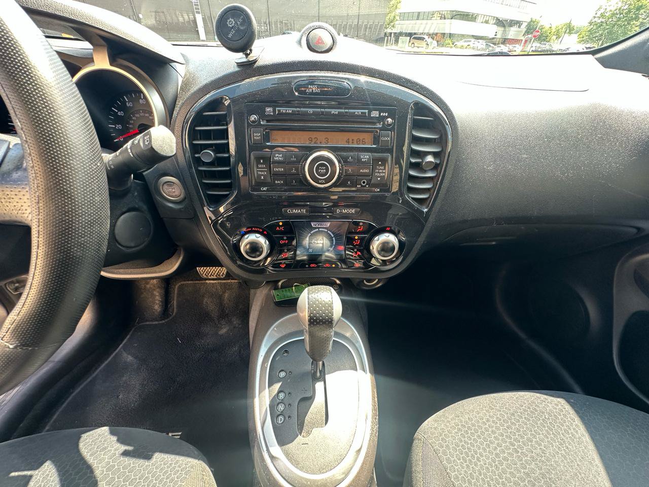 Used 2013 Nissan Juke SV FWD image 17