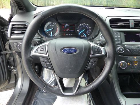 Used 2017 Ford Fusion Sport AWD/4WD image 24