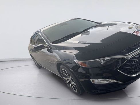 Used 2025 Chevrolet Malibu RS w/ LPO, Floor Liner Package FWD image 2