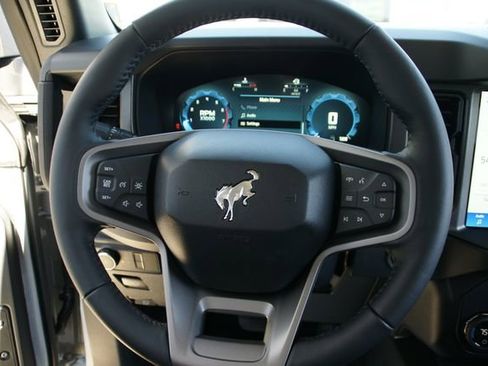New 2026 Ford Bronco Badlands w/ Sasquatch Package AWD/4WD image 19