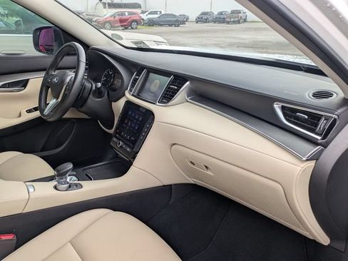 Used 2019 INFINITI QX50 Pure FWD image 29