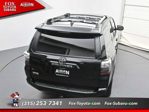 Used 2022 Toyota 4Runner SR5 Premium w/ Moonroof Package AWD/4WD image 29