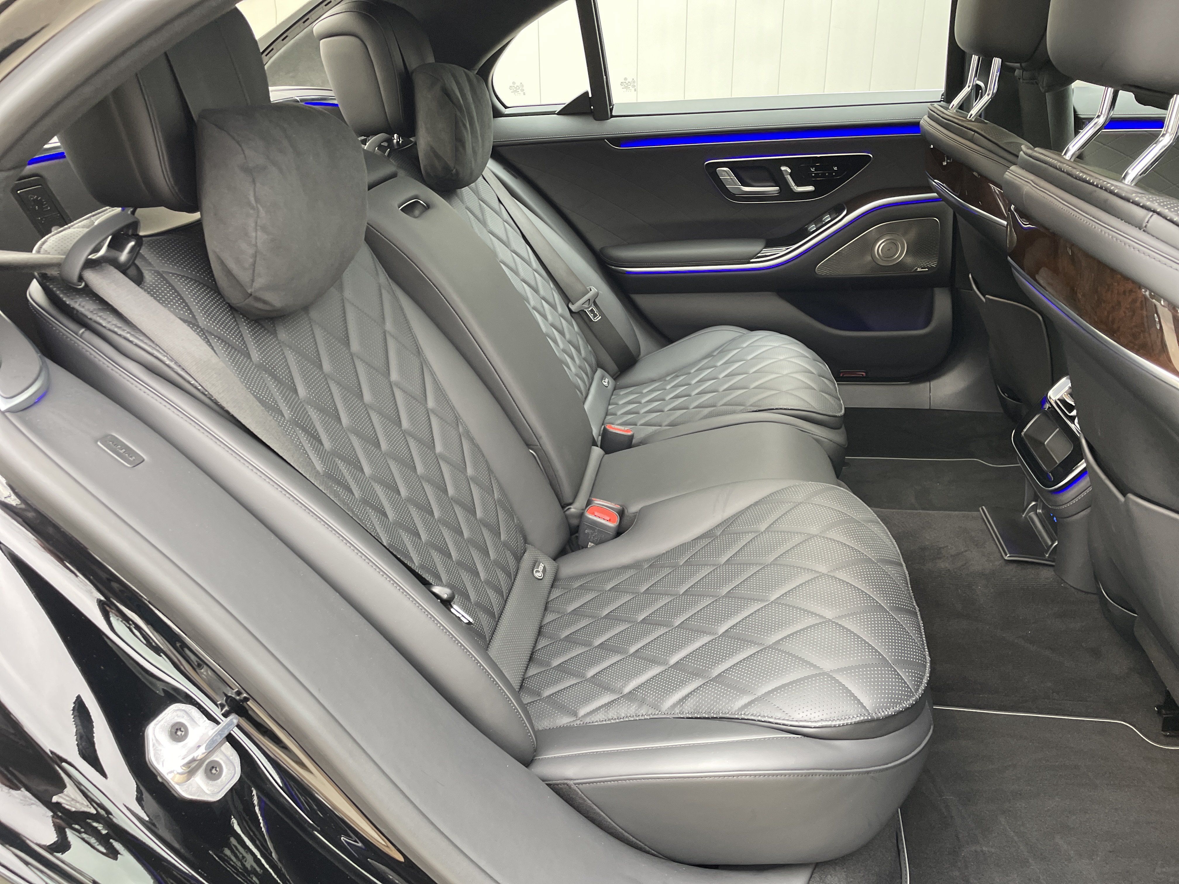 Used 2024 Mercedes-Benz S 580e 4MATIC Sedan image 43