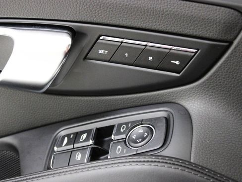Used 2017 Porsche 911 Carrera image 26