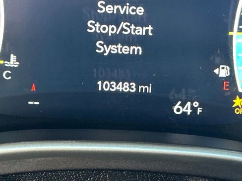 Used 2022 Chrysler Pacifica Touring-L image 28