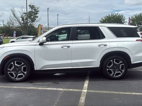 Used 2023 Hyundai Palisade Limited FWD image 4