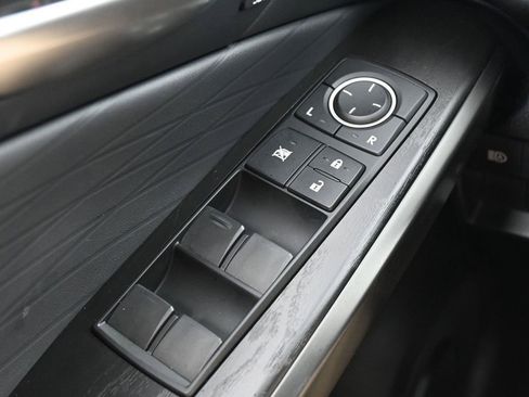 Used 2025 Lexus IS 300 w/ Premium Package image 17