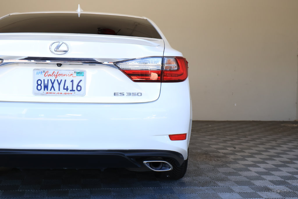 Used 2017 Lexus ES 350 w/ Accessory Package 2 FWD image 12