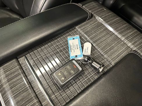 Used 2022 Jeep Wagoneer Series III w/ Premium Group I image 35