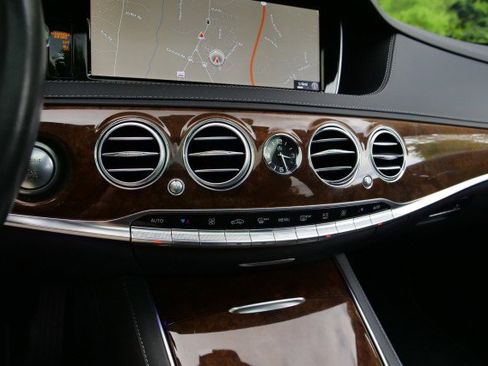 Used 2015 Mercedes-Benz S 550 4MATIC Sedan image 15
