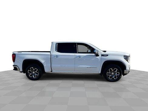 Used 2025 GMC Sierra 1500 SLT w/ SLT Premium Package image 9