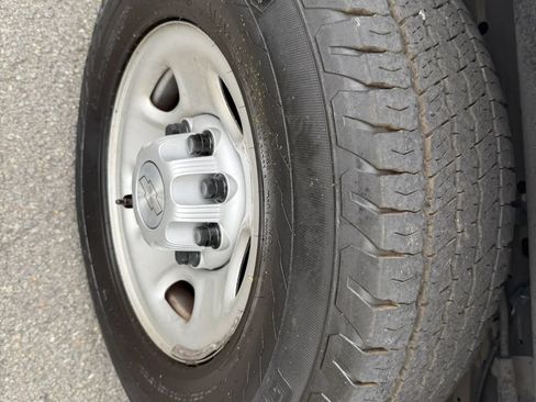 Used 2019 Chevrolet Express 2500 w/ Driver Convenience Package RWD image 36