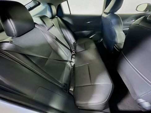 Used 2025 Toyota Prius AWD image 22
