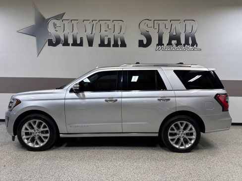 Used 2018 Ford Expedition Platinum image 6