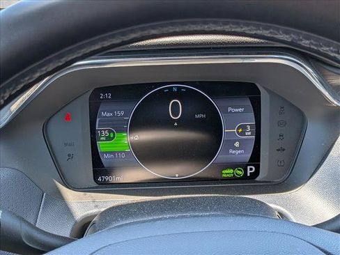 Used 2023 Chevrolet Bolt EUV Premier FWD image 10