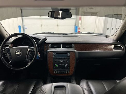 Used 2007 Chevrolet Tahoe LTZ w/ LTZ Preferred Equipment Group AWD/4WD image 10