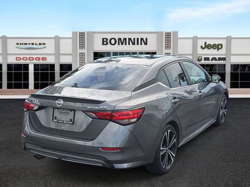 Used 2021 Nissan Sentra SR image 4