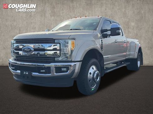 Used 2017 Ford F450 King Ranch w/ Tow Technology Bundle AWD/4WD image 4