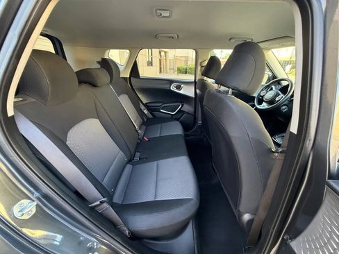 Used 2023 Kia Soul LX w/ Option Group 015 FWD image 14