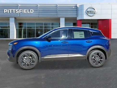 New 2026 Nissan Kicks SR w/ SR Premium Package image 6