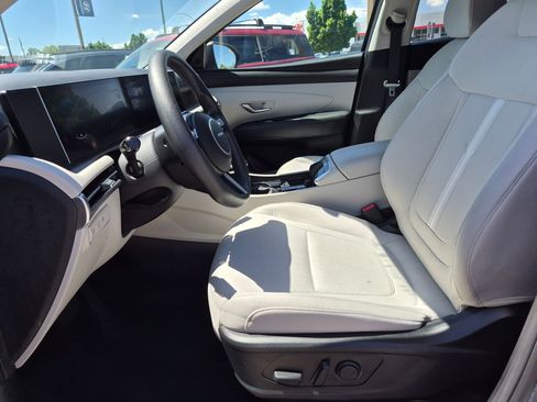 Certified 2025 Hyundai Tucson SEL AWD/4WD image 18