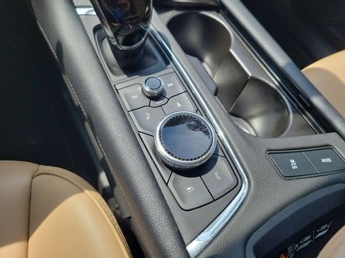 Used 2024 Cadillac XT6 Premium Luxury w/ Platinum Package FWD image 26